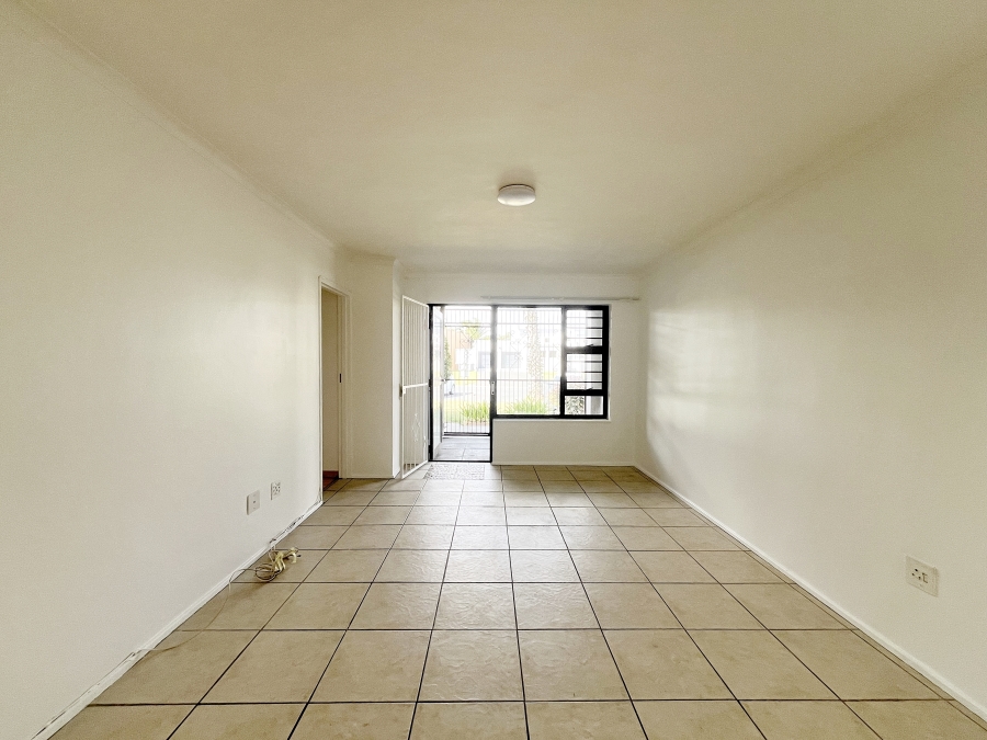 To Let 3 Bedroom Property for Rent in Parow Golf Course Western Cape